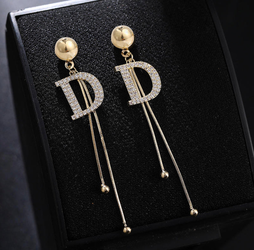 Dee Tassel Earring