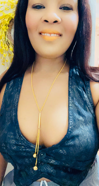 Friends With Cleavage Necklace