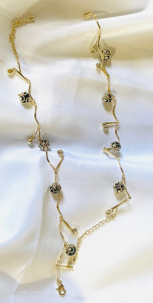 Queen Charm Ankle Bracelet