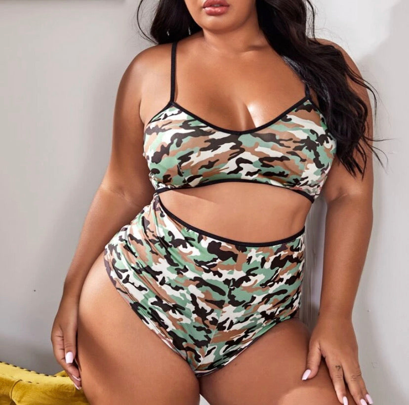 Plus Camo Lingerie