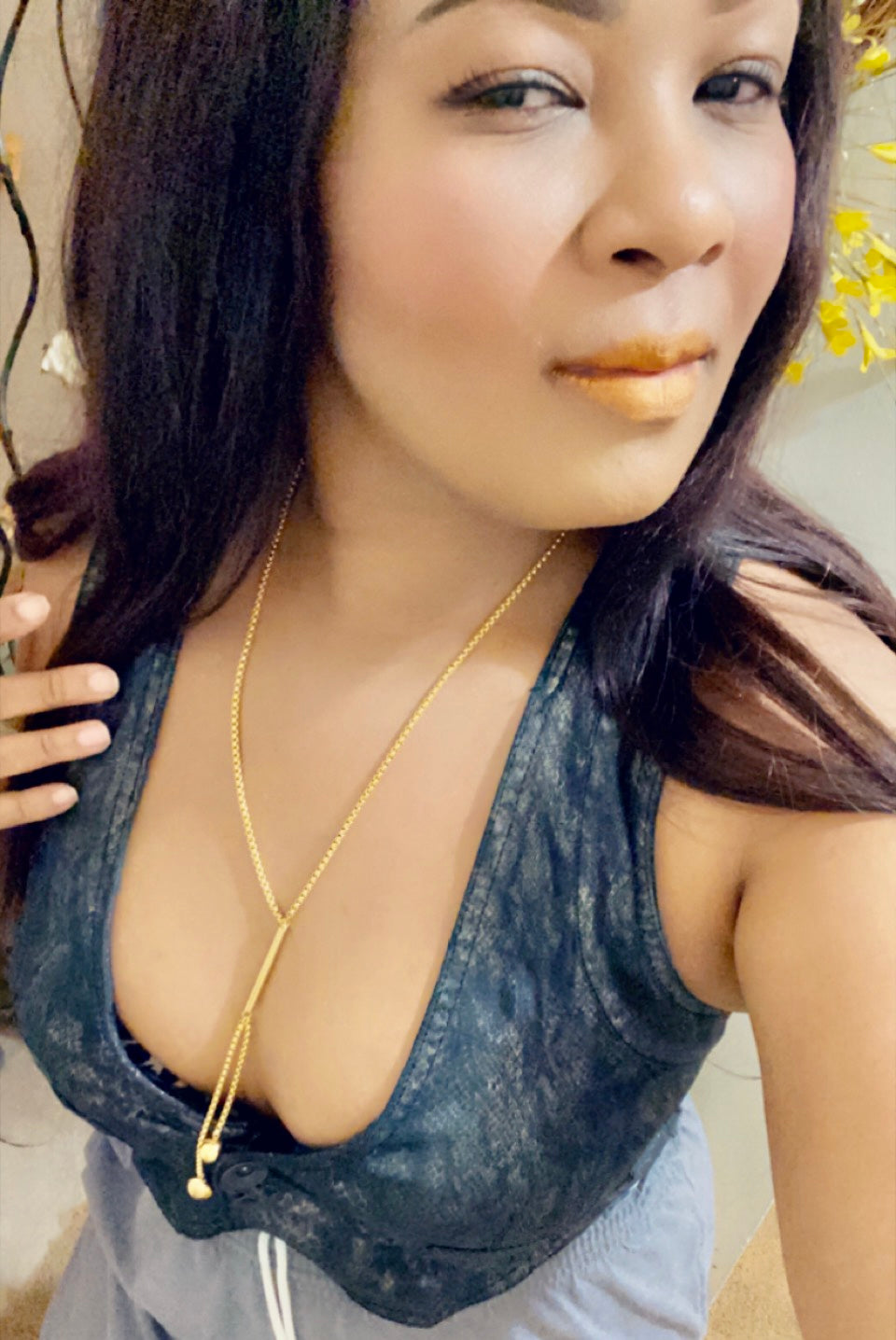 Friends With Cleavage Necklace