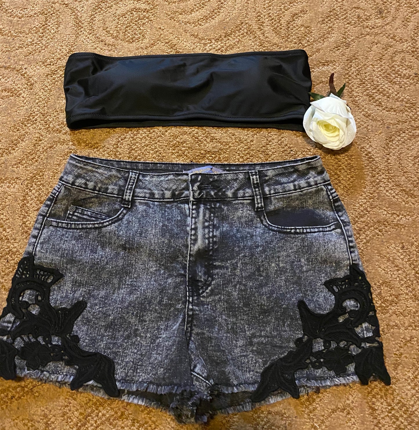 Stone Wash Embroidery Shorts